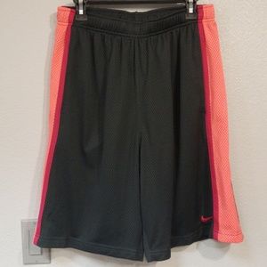 NWT MENS NIKE ATHLETIC SHORTS